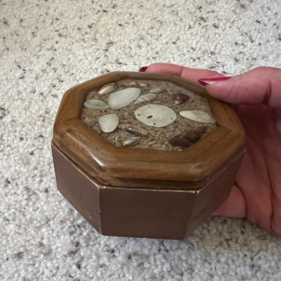 Octagonal Decorative Shell Box - Picture 4 of 5